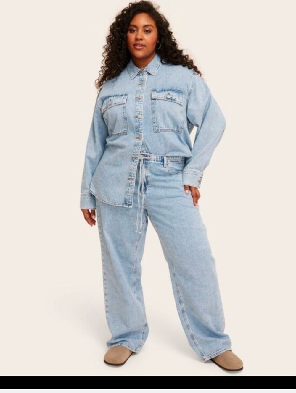 Parke Women's Mid-Rise Drawstring Baggy Jeans, Size 4 - Light Wash - Picture 3 of 10